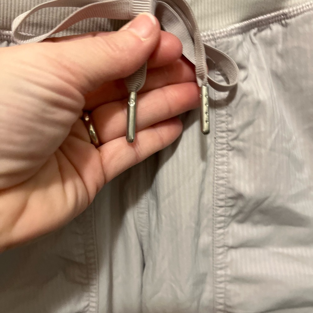 Lululemon Dance Studio Jogger - Lined sz 0 27”‎ - Picture 6 of 10
